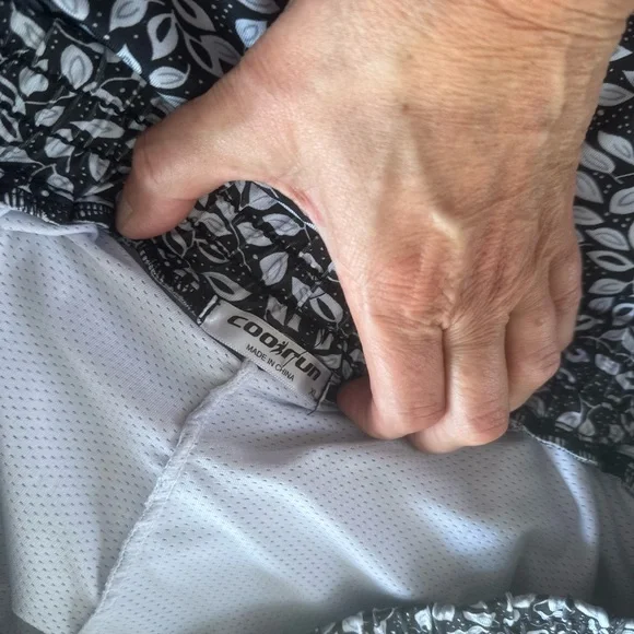 COOL RUN - Picture 6 of 7